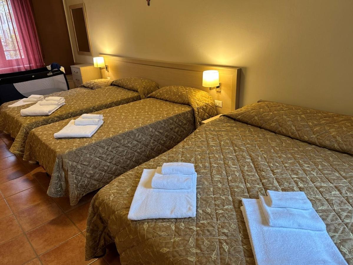 Domus San Bernardino Bed & Breakfast Verona Exterior foto