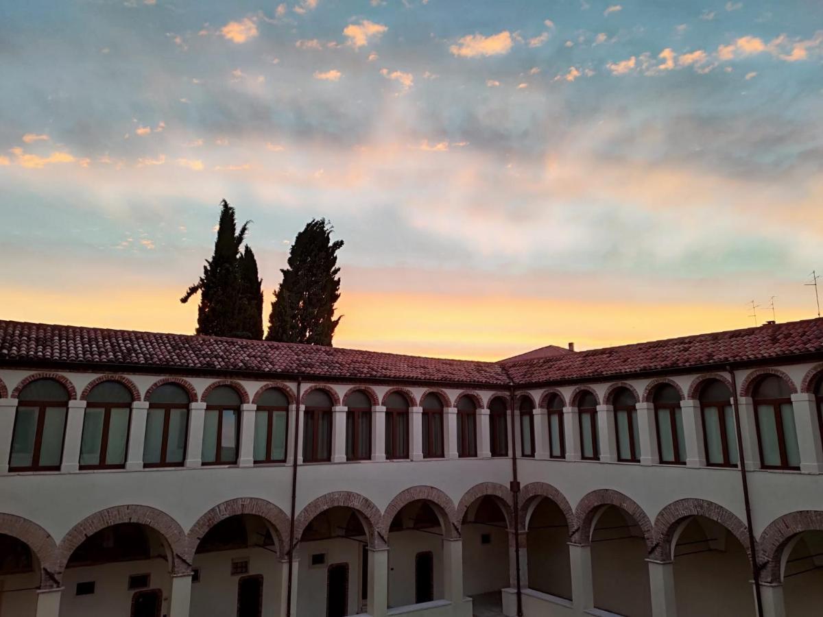 Domus San Bernardino Bed & Breakfast Verona Exterior foto