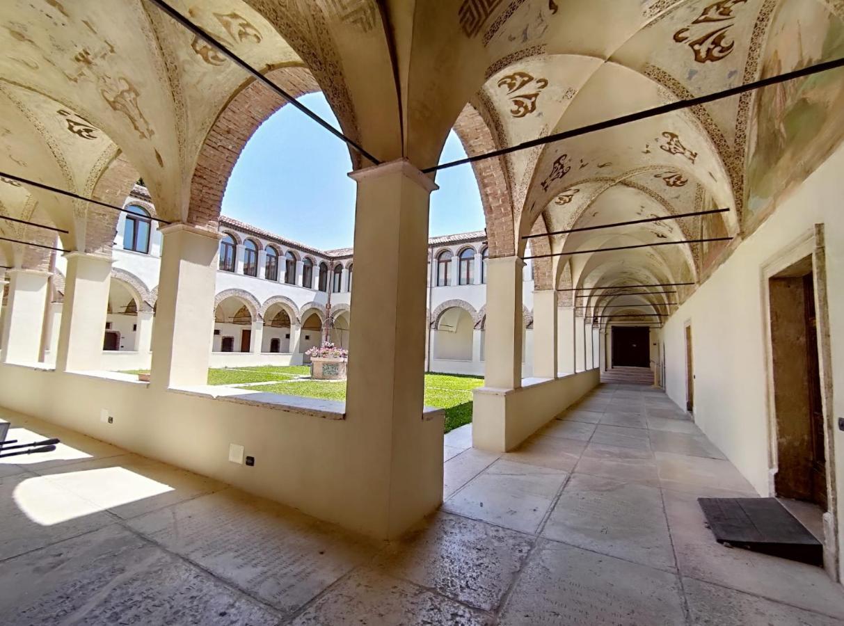Domus San Bernardino Bed & Breakfast Verona Exterior foto