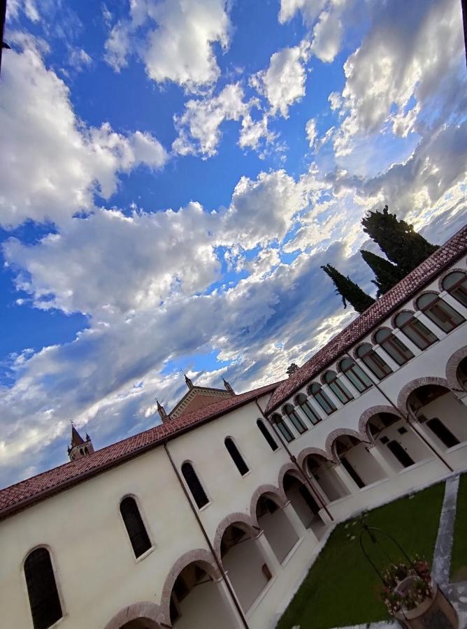 Domus San Bernardino Bed & Breakfast Verona Exterior foto